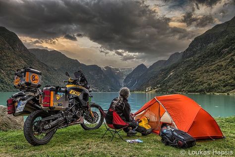 Wish I was there right now... Camping Motorcycle, On Off Road Motorcycle, Camping With Motorcycle, Adventure Motorcycle Camping, Moto Camping, Motorcycle On Road, Bmw Touring Motorcycle, Motorcycle Adventure Travel, Bmw Motorcycle Adventure