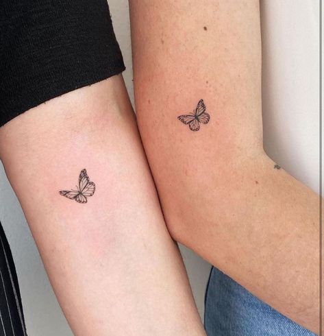 Small Tattoos & Ideas - MATCHING 34 Mom and Daughter Tattoo Models Bsf Tattoos, Bestie Tats, Sister Tats, Pair Tattoos, 42 Tattoo, Bestie Things, Matching Friend Tattoos, Small Matching Tattoos, Matching Best Friend Tattoos