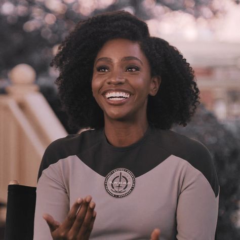 Monica Rambeau Aesthetic, Teyonah Parris, Monica Rambeau, Mcu Icons, Black Superheroes, Marvel Oc, Characters Aesthetic, Marvel Phases, Marvel Heroines