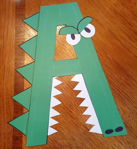 A Alligator Craft, Alligator Craft, Teach Kids To Draw, Alligator Crafts, Crocodile Craft, Very Easy Drawing, A Alligator, Alphabet Crafts Preschool, Construction Paper Crafts