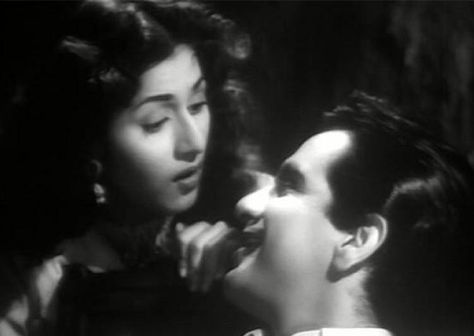 Bole Chudiyan, Deleted Pins, Beautiful Landscape Pictures, Bad Movies, Old Bollywood Movies, Vintage Bollywood Aesthetic, Bollywood Aesthetic, Dilip Kumar, Old Film Stars