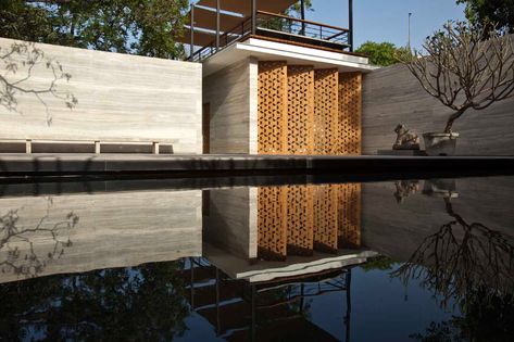 Amrita Shergil Marg House | Bedmar and Shi | Media - Photos and Videos - 5 | Archello Sri Lankan Architecture, Residential Compound, Solar Screen, White Travertine, Tropical Modernism, Arch House, Tropical Home, Tropical House, Modern Tropical