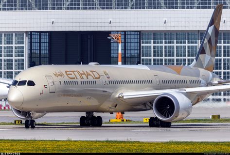 Photo of A6-BMD - Boeing 787-10 Dreamliner - Etihad Airways 737 Max Boeing, Boeing 720, Etihad Airways, 787 Dreamliner, Airbus A380 Vs Boeing 747, Boeing 787 Dreamliner, Boeing 787, Boeing 787-10 Dreamliner, Boeing 747 200