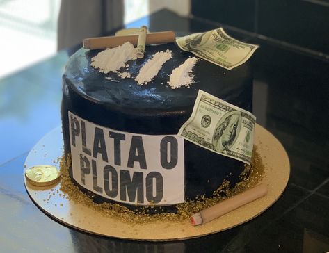 Narco Themed Birthday Party, Gangsta Theme Party, Narco Theme Cake, Narco Party Theme, Buchon Party Theme For Men, Narco Theme Party, Narco Birthday Theme, Buchona Theme Party, Narco Theme Party Decorations