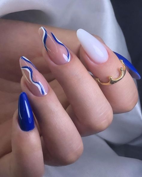 Royal Blue Nails With White Design, Blue And White Nail Art Designs, Blue And White Nails Summer, Nails Inspiration Blue And White, Blue White Nails Design, Royal Blue Almond Nails Design, White And Royal Blue Nails, Royal Blue Summer Nails, Royal Blue Almond Nails