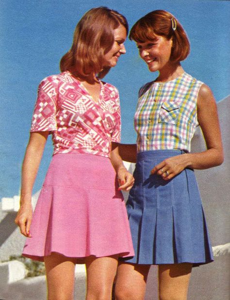 1973 this could still be fashionable today Decades Fashion, Fashion 1970s, 60s 70s Fashion, 60s And 70s Fashion, 70s Inspired Fashion, 70s Outfits, Seventies Fashion, 70’s Fashion, Sixties Fashion