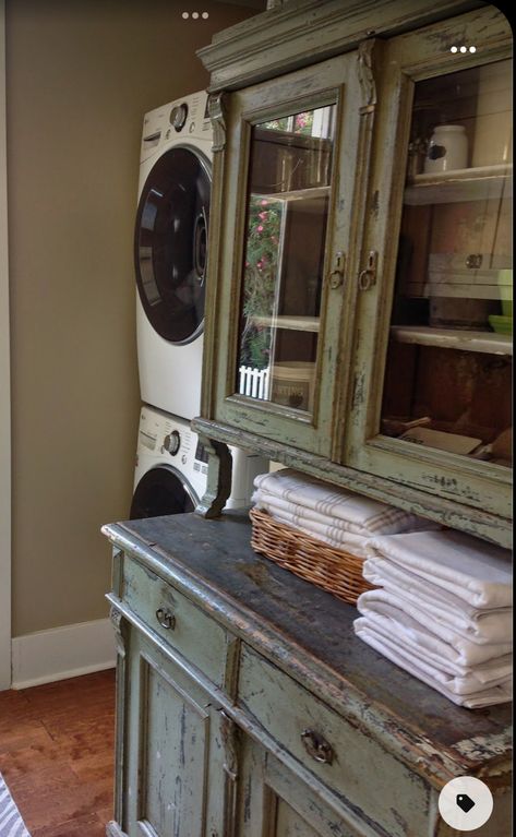 Laundry Basket Dresser, Farmhouse Laundry Room Ideas, Vintage Laundry Room Decor, Dining Hutch, Vintage Laundry Room, Tiny Laundry Rooms, Hutch Cabinet, Laundry Cabinets, Farmhouse Laundry