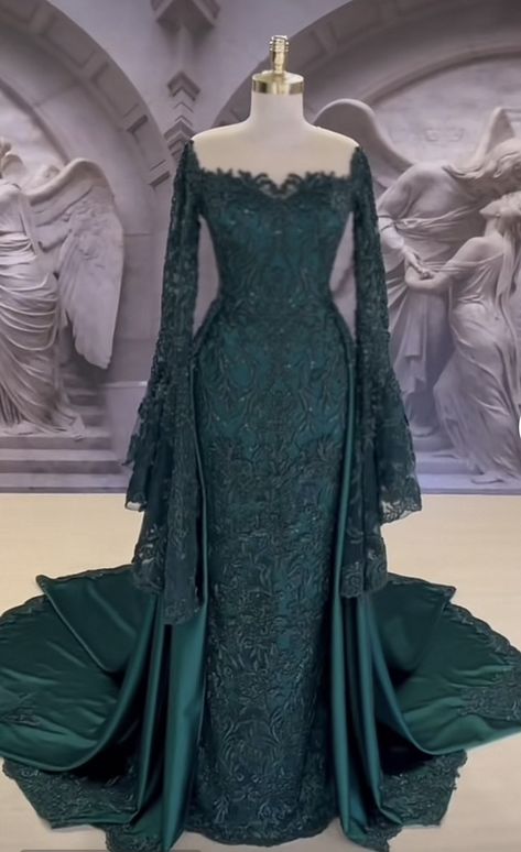 Eid Outfit Ideas, Simple Long Dress, Simple Evening Dress, Nikah Outfit, Green Wedding Dresses, Nikkah Dress, Classy Wedding Dress, Classy Prom Dresses, Fancy Wedding Dresses