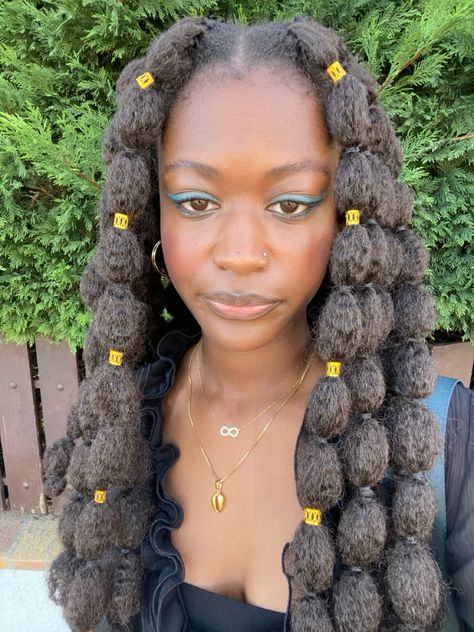 Bubble braids on myself!! I used 4 packs of marley twist hair . . #bubblebraids #marleybraidinghair #blackgirlhairstyles #hairjewelry #braidjewelry #afrohairstyles Bobble Braids, Marley Hair Hairstyles, Braids On Myself, Marley Braiding Hair, Marley Twist, Character Vibes, Bubble Braids, Marley Hair, Braid Jewelry