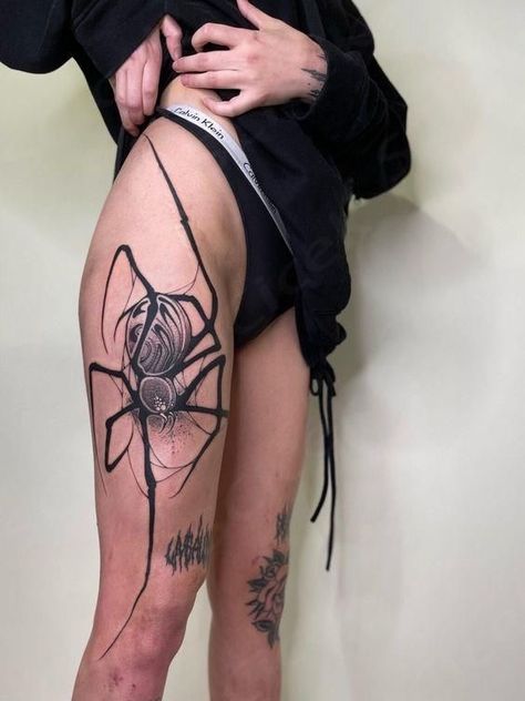 Black Widow Spider Tattoo, Spider Tattoos, Hip Thigh Tattoos, Web Tattoo, Scary Tattoos, Spider Tattoo, Tattoo Style Drawings, Thigh Tattoos Women, Cute Tattoos For Women