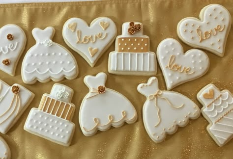 Wedding Decorated Sugar Cookies Wedding Favors Bridal Shower - Etsy White And Gold Bridal Shower Cookies, Bridal Shower Cookies Decorated Simple, Bridal Cookies Decorated, Cookies Wedding Favors, Vanilla Salt, Wedding Cookies Decorated, Wedding Dress Cookies, Wedding Shower Cookies, Bridal Cookies