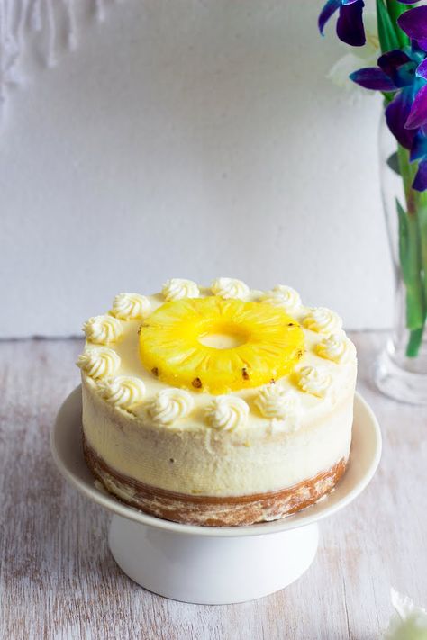 Eggless Pineapple Cake Pineapple Flavour Cake, Pineapple Cake Design, Eggless Pineapple Cake, Pineapple Cake Decoration, Eggless Vanilla Sponge Cake, Fruit Cake Design, Pineapple Cake Recipe, Eggless Cakes, Deodorant Recipes