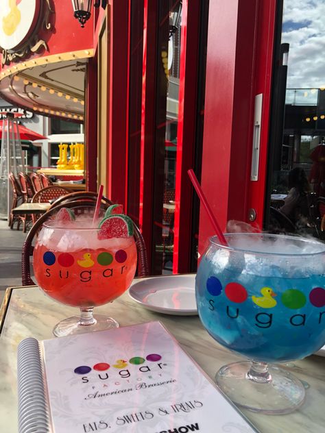 Sugar factory LV Sugar Factory Aesthetic, Sugar Factory Drinks, Factory Aesthetic, Sugar Factory, Food Aesthetics, Fun Drinks, Sweet Treats, Vision Board, Drinks