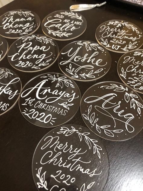 Calligraphy Ornaments, Flat Ornaments, Diy Calligraphy, Christmas Sales, Christmas Tree Decorating, Idee Cricut, Tree Decorating, With Christmas Tree, Custom Christmas Ornaments