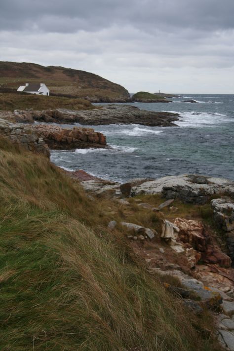 Irish Boyfriend Aesthetic, Irish Island Aesthetic, Irish Astetic, Irish Coastal Town, Irish Coast Aesthetic, Irish Fisherman Aesthetic, Irish Culture Aesthetic, Irish Core, Irish Seaside