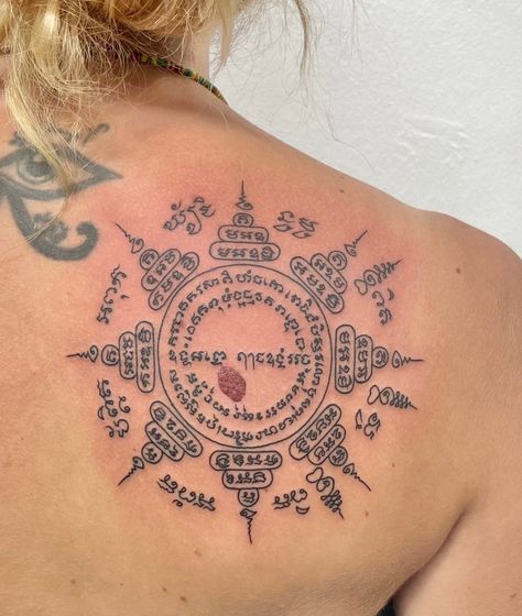 Yant Pad #sakyant #sakyantattoo #yant #yantra #sakyantthai Writing Tattoo, Sak Yant Tattoo, Sak Yant, Thai Tattoo, Writing Tattoos, Burmese, Tattoo Studio, Myanmar, Bangkok