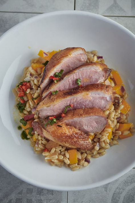 The same slow-cooked style of dish as risotto; when made with pearl barley, this Italian classic is called an orzotto. The rich duck provides a savoury, meaty accompaniment to the sweet squash. Duck Risotto, Roast Squash, Duck Breast Recipe, Barley Recipe, Chicken And Butternut Squash, Duck Breast, Pearl Barley, Roasted Squash, Breast Recipe