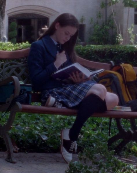 Rory Core, Rory Gilmore Study, Gilmore Core, Gilmore Girl, Deer Hunters, Academic Validation, Study Aesthetic, Rory Gilmore, Modern Painting