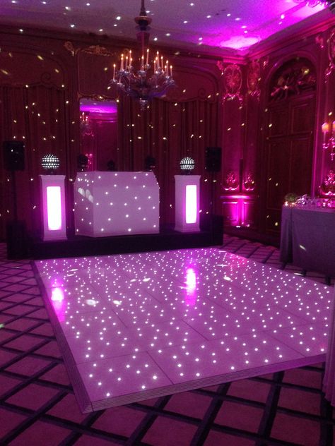 Wedding Dj Booth, Sweet Sixteen Birthday Party Ideas, 21st Party, Cute Birthday Ideas, Dj Booth, Sweet Sixteen Birthday, 12th Birthday, 13th Birthday, Sweet 16 Parties