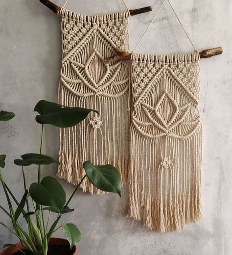 Macrame On Driftwood Diy, Simpul Makrame, Pola Macrame, Macrame Wall Hanger, Free Macrame Patterns, Macrame Knots Tutorial, Macrame Knots Pattern, Macrame Wall Hanging Diy, Macrame Wall Hanging Patterns