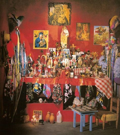 Hoodoo Altar, Psychic Aesthetic, African Voodoo, Haiti History, Sacred Space Altar, Voodoo Priestess, African American Artwork, Voodoo Hoodoo, Haitian Art