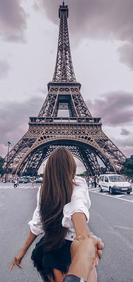 Paris Picture Ideas, Eiffel Tower Pictures, Paris Shooting, Paris Photo Ideas, Torre Eiffel Paris, Paris Honeymoon, Eiffel Tower Photography, Paris Travel Photography, Paris Couple