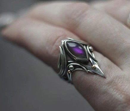 Male Fantasy Jewelry, Fantasy Accessories Male, Fantasy Rings, Magic Rings, Fantasy Ring, Fan Jewelry, Pretty Jewelry Necklaces, Magical Jewelry, Magic Ring