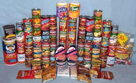 Earthquake jolts question: Do you have the right food in your disaster kit? Emergency Rations, Food Kit, Canned Foods, Emergency Prepardness, Emergency Food Storage, Emergency Food Supply, Calories Per Day, Emergency Preparation, Emergency Plan