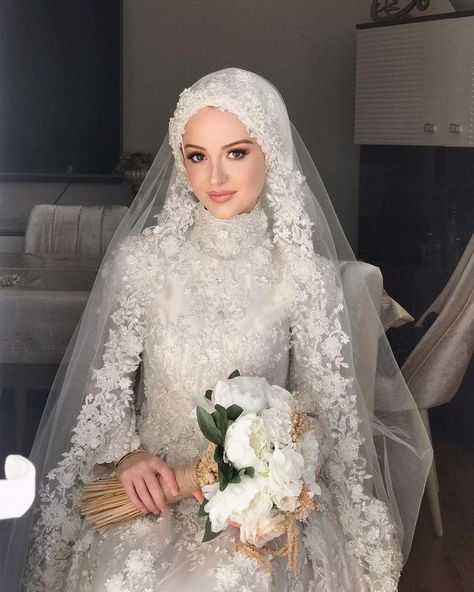 Muslim Wedding Dress Hijab Bride, Turkish Wedding Dress, Wedding Dresses Hijab Bride, Wedding Dress Hijab, Wedding Hijab Styles, Hijabi Wedding, Bridal Hijab Styles, Muslim Wedding Gown, Baju Kahwin