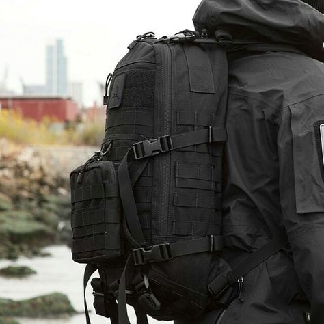 Techwear Backpack, Get Home Bag, Molle Backpack, Edc Bag, Tac Gear, Tactical Survival, Tactical Backpack, Tactical Bag, Bug Out Bag