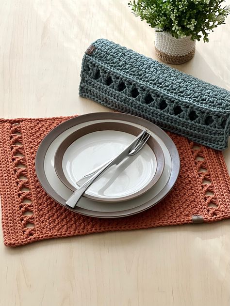 Crochet Mats Table, Crochet Placemats Free Pattern Rectangle, Crochet Place Mats Free Pattern, Crochet Placemats Free Pattern, Table Mat Crochet, Crochet Placemat Patterns, Crochet Table Mat, Crochet Placemats, Confection Au Crochet