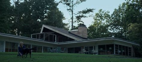 Ozark House, Ozark Netflix, Filming Locations, Season 3, Lake House, Home Remodeling, New Homes, Dream House, Cottage