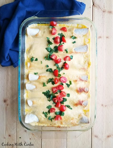 The perfect use for leftover pulled pork! These pulled pork enchiladas are part BBQ and part enchilada. They are creamy, cheesy and oh so good! Pulled Pork Leftover, Pork Leftover Recipes, Pork Leftovers, Pulled Pork Leftover Recipes, Pulled Pork Enchiladas, Leftover Pulled Pork, Pork Enchiladas, Braised Pork Shoulder, Cream Cheese Sauce