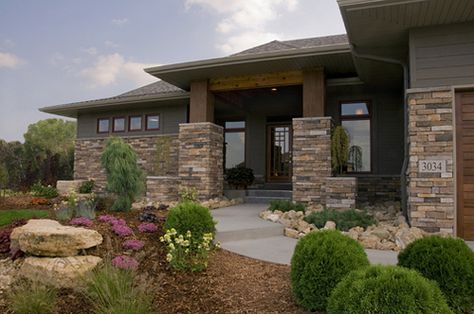 Asian/Prairie influences by Jim Kuiken Design, via Flickr Praire Style Homes, Contemporary Exterior Homes, Ranch Plans, Modern Prairie Home, Livable Sheds, Prairie Style Architecture, Mountain Contemporary Home, Colorado House, Zen House