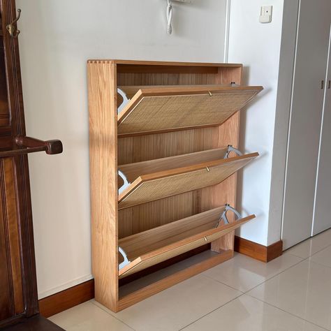 Introducing the perfect blend of style and function for your entryway! 🇸🇬 🔎 Scandinavian Wood Shoe Cabinet with Vine Weave / $399 🔎 View here: lofthome.com/products/scandinavian-wood-shoe-cabinet-vine-weave Transform your shoe chaos into chic order! 🥿👠 #SingaporeStyle #HomeOrganization #ScandinavianDesign #ShoeStorage #SingaporeHomes #InteriorDesignSG #FunctionalFurniture #EntrywayGoals #HomeInspo #SGInteriors #VineWeave #StylishStorage #CompactLiving #LoftHomeFurniture #sglifestyle Scandinavian Shoe Cabinet, Shoe Rack Ideas Entryway, Entryway Scandinavian, Foyer Ideas Entryway Indian, Scandinavian Shoe Rack, Entryway Inspirations, Japandi Entryway, Shoe Unit, Shoe Rack Wood