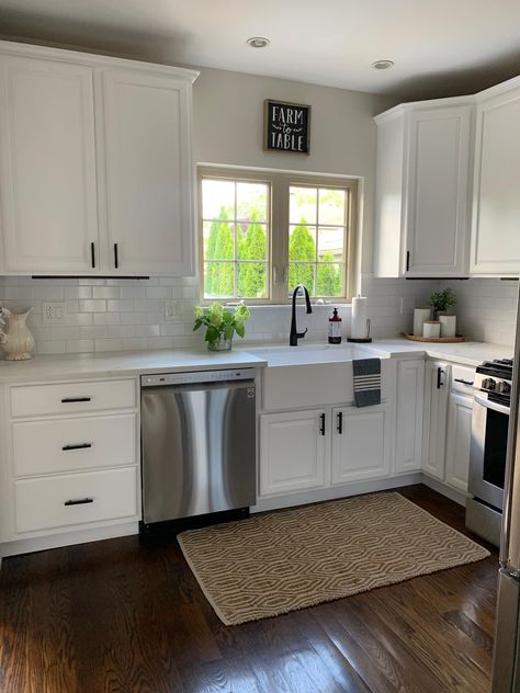 Small New Kitchen, Modern Simple Home Design, Plain Kitchen Ideas, Normal Kitchen Ideas, Small Kitchen White Cabinets Black Hardware, Cabinet Color With White Subway Tile, Kitchen Ideas White Countertops, Kitchen With White Walls And White Cabinets, Small Kitchen Ideas Granite