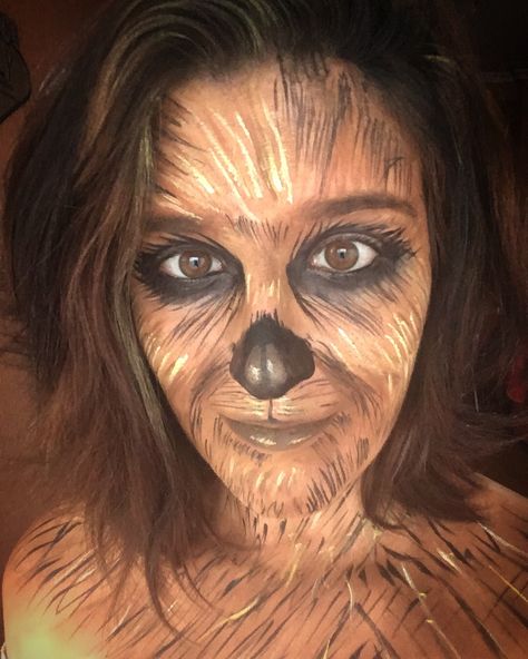 Female Chewbacca Costume, Chewbacca Face Paint, Chewbacca Makeup, Diy Chewbacca Costume, Star Wars Trunk Or Treat Ideas, Narnia Play, Wolf Makeup, Chewbacca Costume, Alien Party