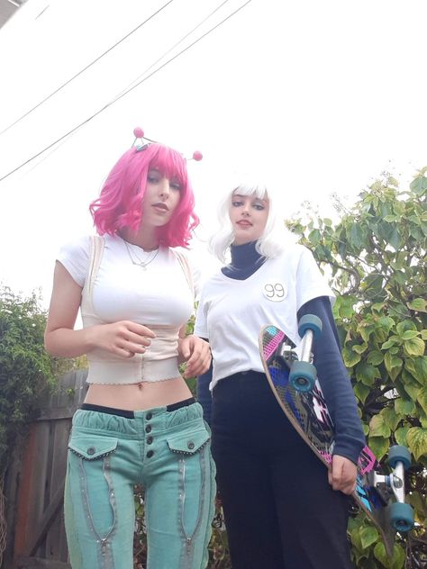 Wigs
Cosplay
Grunge cosplay
Corset
Zippers
Grunge pants Cute Anime Costumes, Female Saiki Cosplay, Saiki K Halloween Costume, Saiki K Outfit Ideas, Saiki K Cosplay Female, Duo Anime Cosplay, Saiki K Costume, Cosplay Easy Ideas, Halloween Costumes Grunge