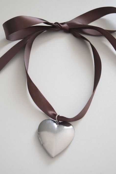 Ribbon Pendant Necklace, Ribbon Necklace With Pendant, Locket Heart Necklace, Heart Ribbon, Ribbon Jewelry, Ribbon Necklace, Funky Jewelry, Heart Locket, Jewelry Inspo