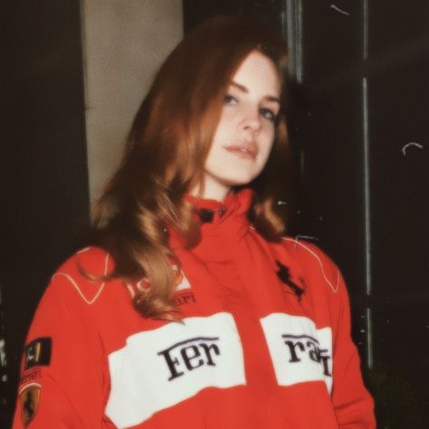 Lana Del Rey Christmas Icon, Lana Del Rey Vinyl, Lana Rey, Elizabeth Grant, Celebrity Skin, Hair Icon, Girl Thinking, Twitter Icon, Lana Del Ray