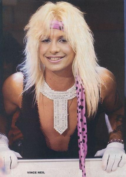 Vince Neil from Motley Crue in the beginning. Vince Motley Crue, Robbin Crosby, Motley Crue Nikki Sixx, Hair Metal Bands, Retro Headband, Vince Neil, 80s Hair Bands, Motley Crüe, Hair Metal