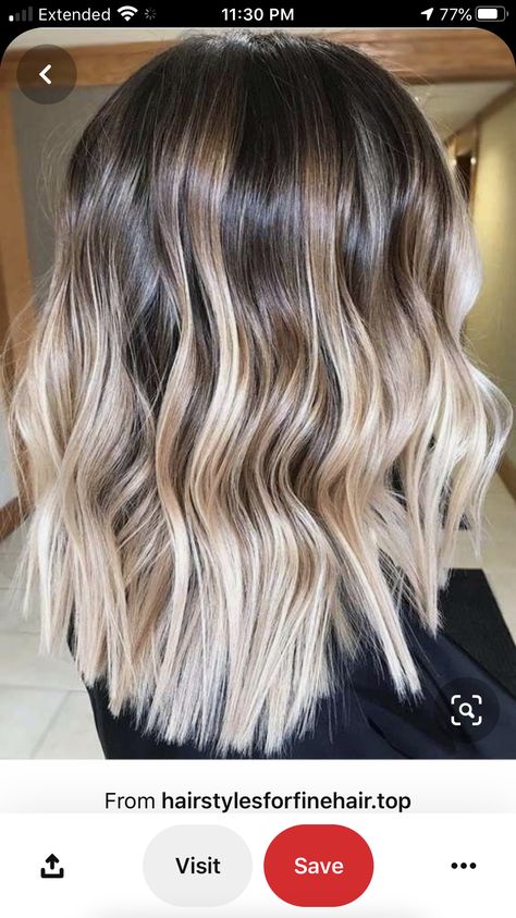 Balyage Blonde With Low Lights, Short Blonde Balayage Dark Roots, Baylage Brunette Blonde, Hair Colors With Dark Roots, Fall Blonde Balayage Dark Roots, Dark Roots Blonde Hair Balayage Short, Growing Out Blonde Hair With Dark Roots, Brown Roots Blonde Hair Balayage, Blonde Root Melt