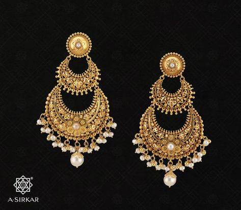 Samvida Cork Flowers, A Sirkar, Bengali Jewellery, Chand Bali, Bridal Jewellery Inspiration, Unique Gold Jewelry Designs, Gold Tops, Temple Jewelry Necklace, New Gold Jewellery Designs