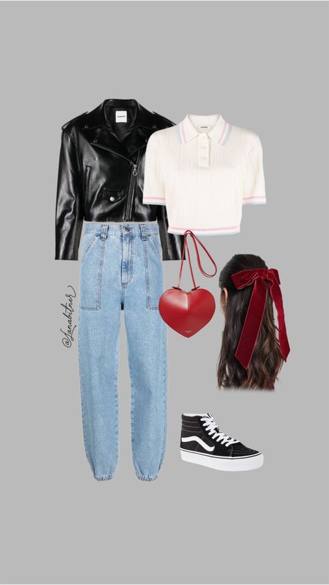 Outfits With Red Handbags, Red Handbag Outfit Street Style, Heart Shaped Bag Outfit, Red Heart Bag Outfit, Red Purse Outfit Aesthetic, Red Bag Aesthetic Outfit, Red Bag Outfit Ideas, Red Bag Outfit Aesthetic, Red Bag Outfit Casual