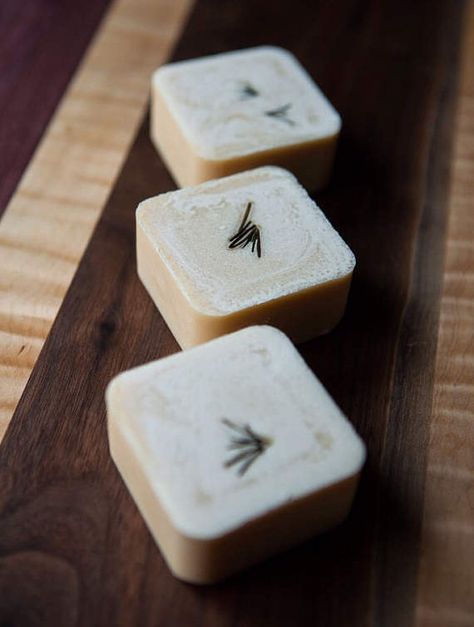 Sea Salt Shampoo Bar Recipe with Milk & Egg - Soap Deli News Soap Nuts Shampoo, No Poo Shampoo, Sea Salt Shampoo, Beer Shampoo, Homemade Shampoo Bar, Rosemary Honey, Reduce Dandruff, Shampoo Bar Recipe, Natural Soaps Recipes