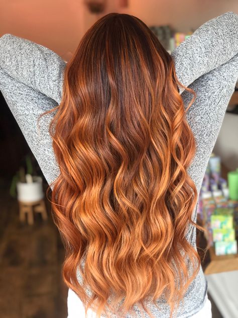 Brown Ginger Ombre Hair, Brunette To Ginger Ombre, Copper Orange Balayage, Copper Balayage Long Hair, Balayage Orange Hair, Light Brown And Copper Hair, Ginger Baylage Hair, Light Orange Brown Hair, Bright Copper Balayage