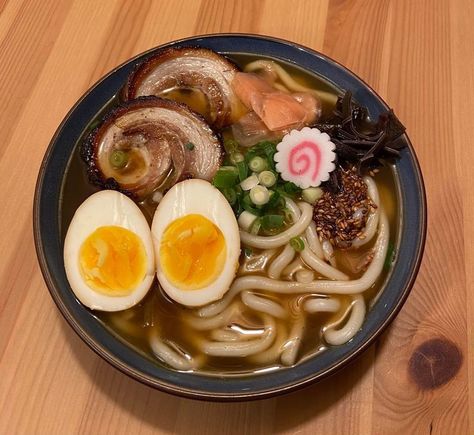 Aesthetic Ramen Noodles, Japanese Food Ramen, Ramen Aesthetics Japanese, Japanese Ramen Aesthetic, Ramen Aesthetics, Chashu Pork, Ramen Aesthetic, Tonkatsu Ramen, Japan Ramen