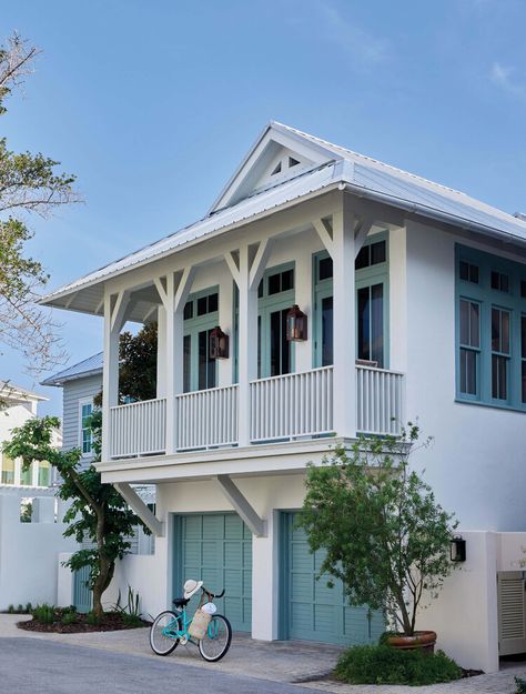 Carefree Beach Style in Rosemary Beach, Florida — House Beautiful Rosemary Beach Homes Exterior, Beach Cottage Exterior Colors, Small Coastal House, Balcony Over Garage, Beach House Garage, Raised Beach House, Beach House Exterior Colors, Coastal House Exterior, Beach Exterior