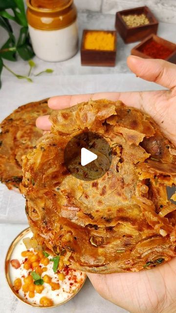 Eat Delicious on Instagram: "Onion laccha Paratha Unique Way

Ingredients
Onion 2 (sliced)
Coriander powder 2 tsp
Kashmiri chilli powder 2 tsp
Amchoor powder 2 tsp
Ajwain 1 tsp
Kalonji 1 tsp
Green chilli 2 
Kasturi methi 2 tsp
Salt
Coriander leaves

#onion #onionparatha #onionlover #paratharecipes #paratha #parathalovers" Methi Paratha Recipes, Laccha Paratha Recipe, Onion Paratha Recipe, Onion Paratha, Laccha Paratha, Methi Paratha, Kashmiri Chilli, Indian Breads, Paratha Recipe