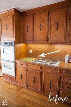 1970's kitchen before DIY kitchen makeover Cabinet Doors Makeover, Removing Kitchen Cabinet Doors, Diy Cabinet Doors Makeover, Kitchen Cabinet Doors Makeover, Old Kitchen Cabinet Makeover, Blue Farmhouse Kitchen, How To Remove Kitchen Cabinets, Cabinet Door Makeover, 1960s Kitchen Remodel